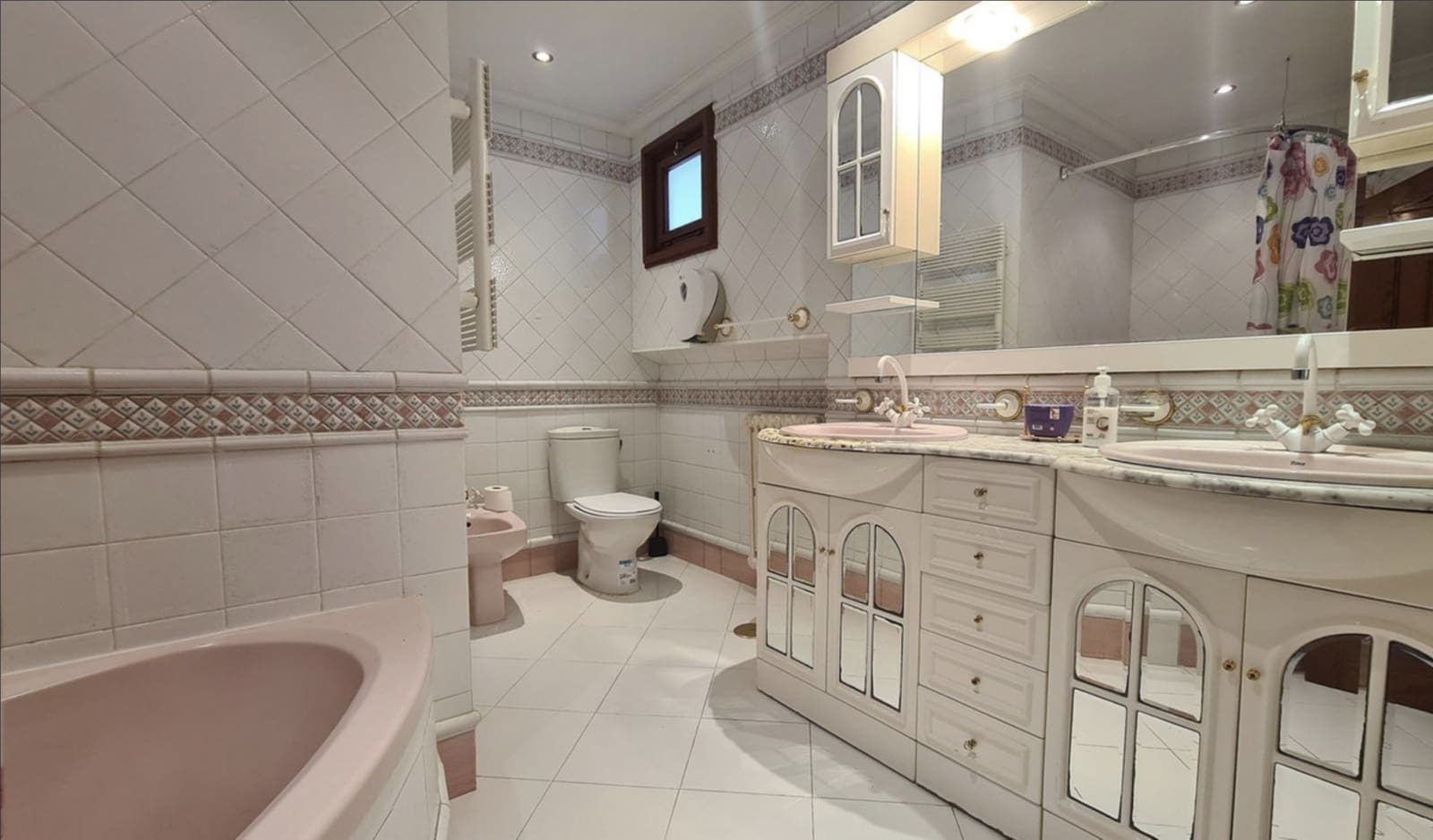 9 bedroom Villa for sale in Marbella with pool garage - € 3,800,000 (Ref: 8918144)