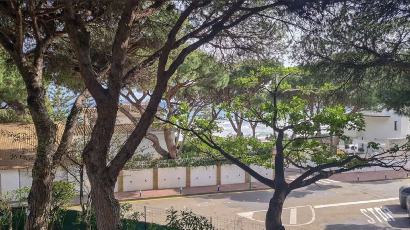 9 bedroom Villa for sale in Marbella with pool garage - € 3,800,000 (Ref: 8918144)