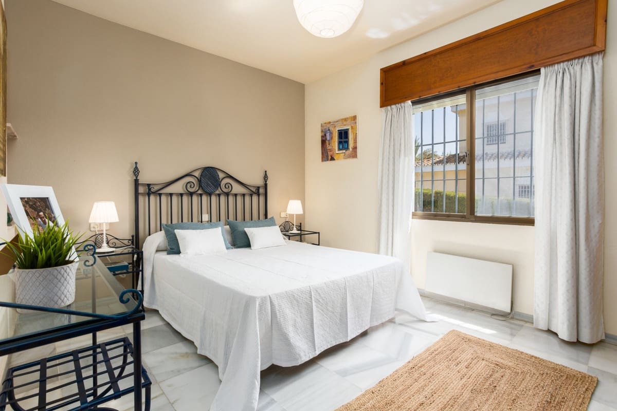 7 bedroom Villa for sale in Marbella with pool garage - € 2,500,000 (Ref: 8918147)