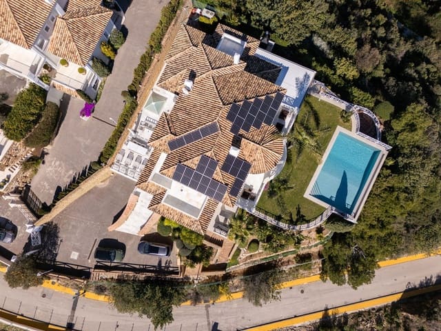 6 soverom Villa til salgs i Marbella med svømmebasseng garasje - € 3 950 000 (Ref: 8918148)