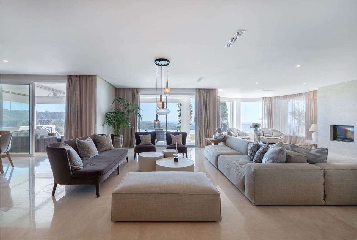 6 soverom Villa til salgs i Marbella med svømmebasseng garasje - € 3 950 000 (Ref: 8918148)