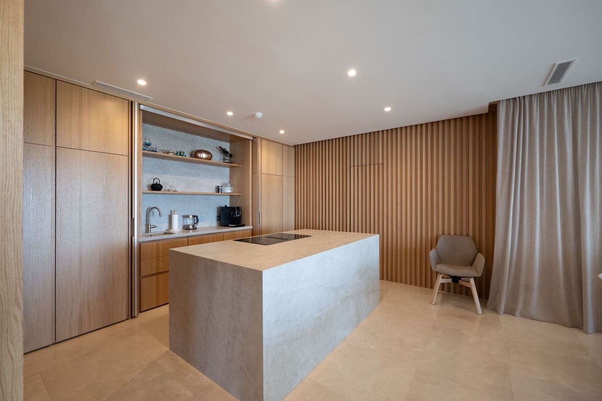 6 soverom Villa til salgs i Marbella med svømmebasseng garasje - € 3 950 000 (Ref: 8918148)