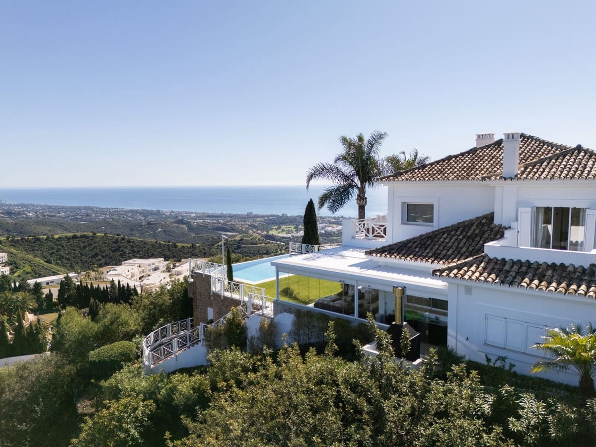 6 soverom Villa til salgs i Marbella med svømmebasseng garasje - € 3 950 000 (Ref: 8918148)