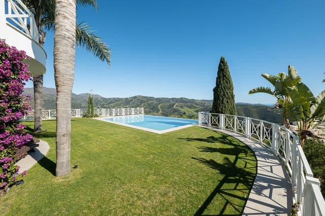 6 soverom Villa til salgs i Marbella med svømmebasseng garasje - € 3 950 000 (Ref: 8918148)