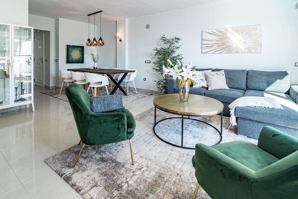 3 chambre Penthouse à vendre à El Paraiso avec piscine garage - 570 000 € (Ref: 8921377)