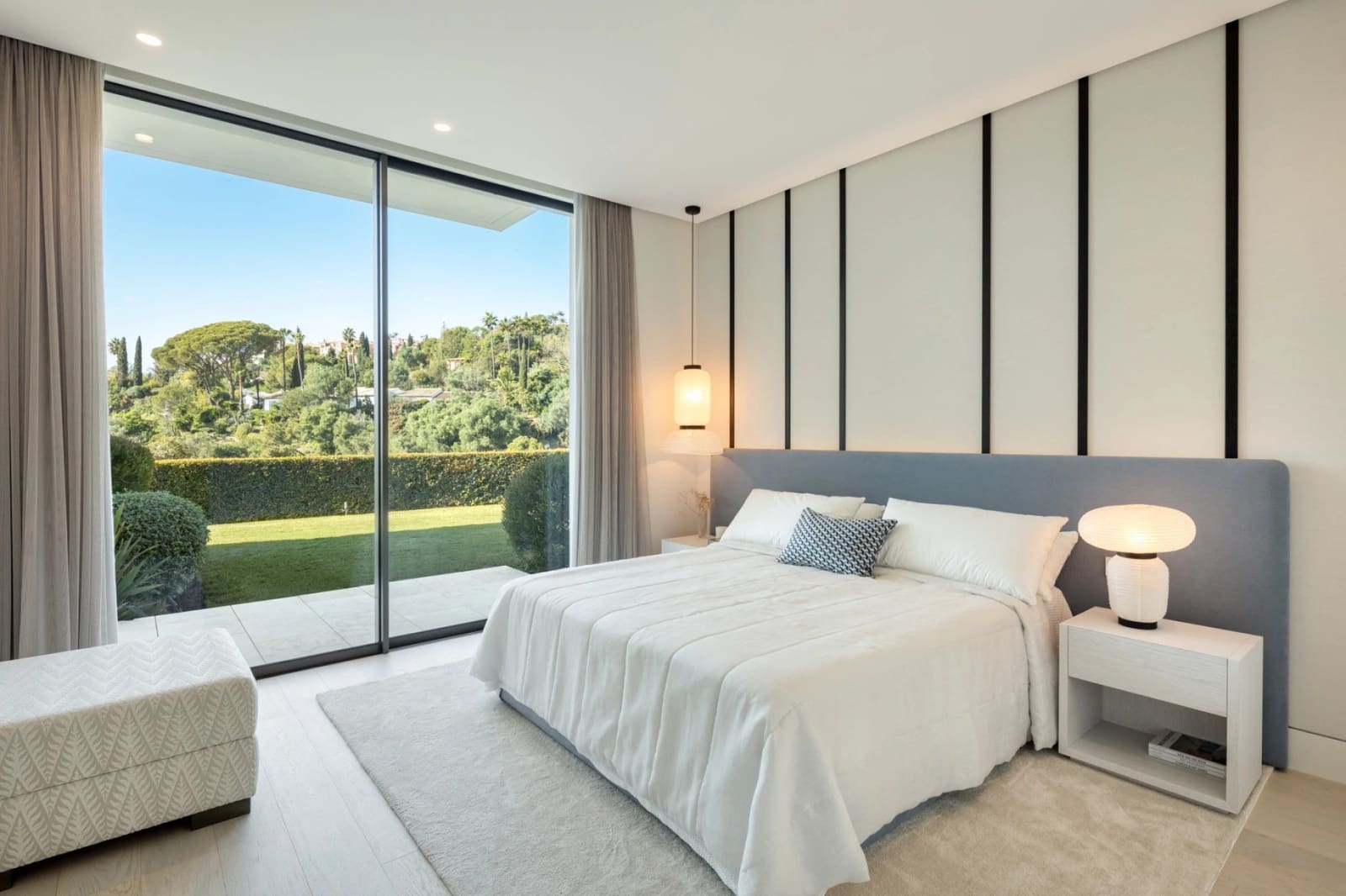 6 slaapkamer Villa te koop in Benahavis met zwembad - € 13.800.000 (Ref: 8921379)