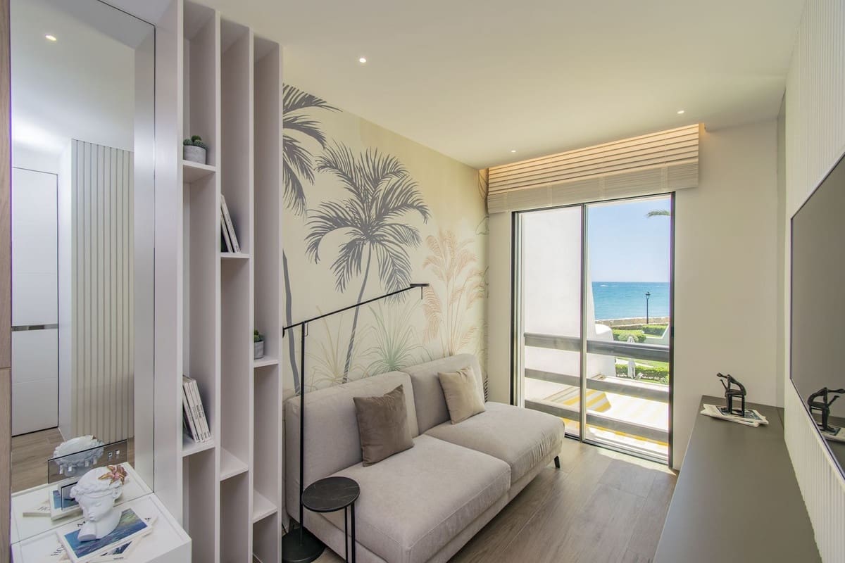 4 sypialnia Dom na sprzedaż w Golden Mile z basenem garażem - 5 460 000 € (Ref: 8921381)