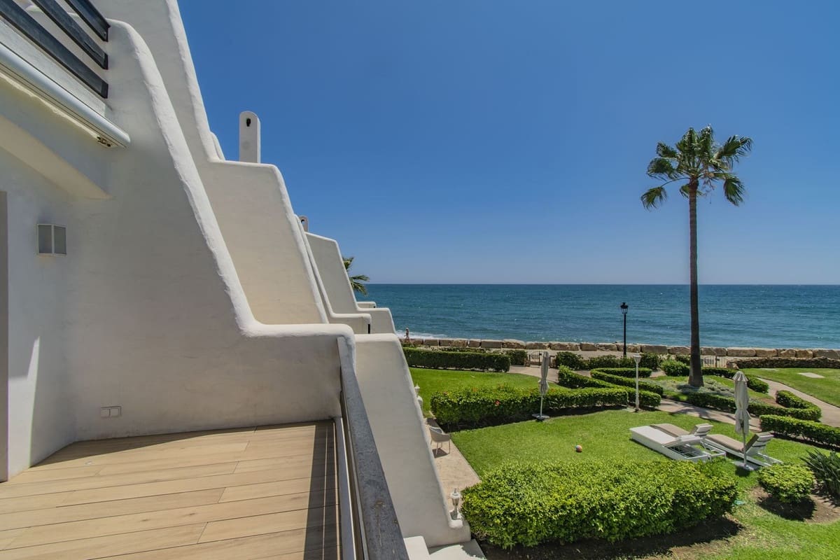 4 sypialnia Dom na sprzedaż w Golden Mile z basenem garażem - 5 460 000 € (Ref: 8921381)