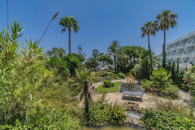 4 sypialnia Dom na sprzedaż w Golden Mile, Marbella z basenem garażem - 5 460 000 € (Ref: 8921381)