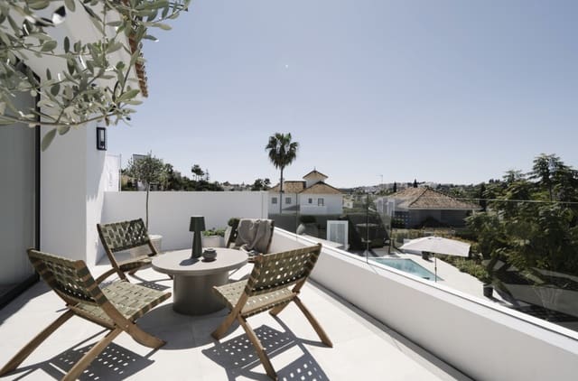 5 slaapkamer Villa te koop in Nueva Andalucia, Marbella met zwembad garage - € 3.495.000 (Ref: 8923938)