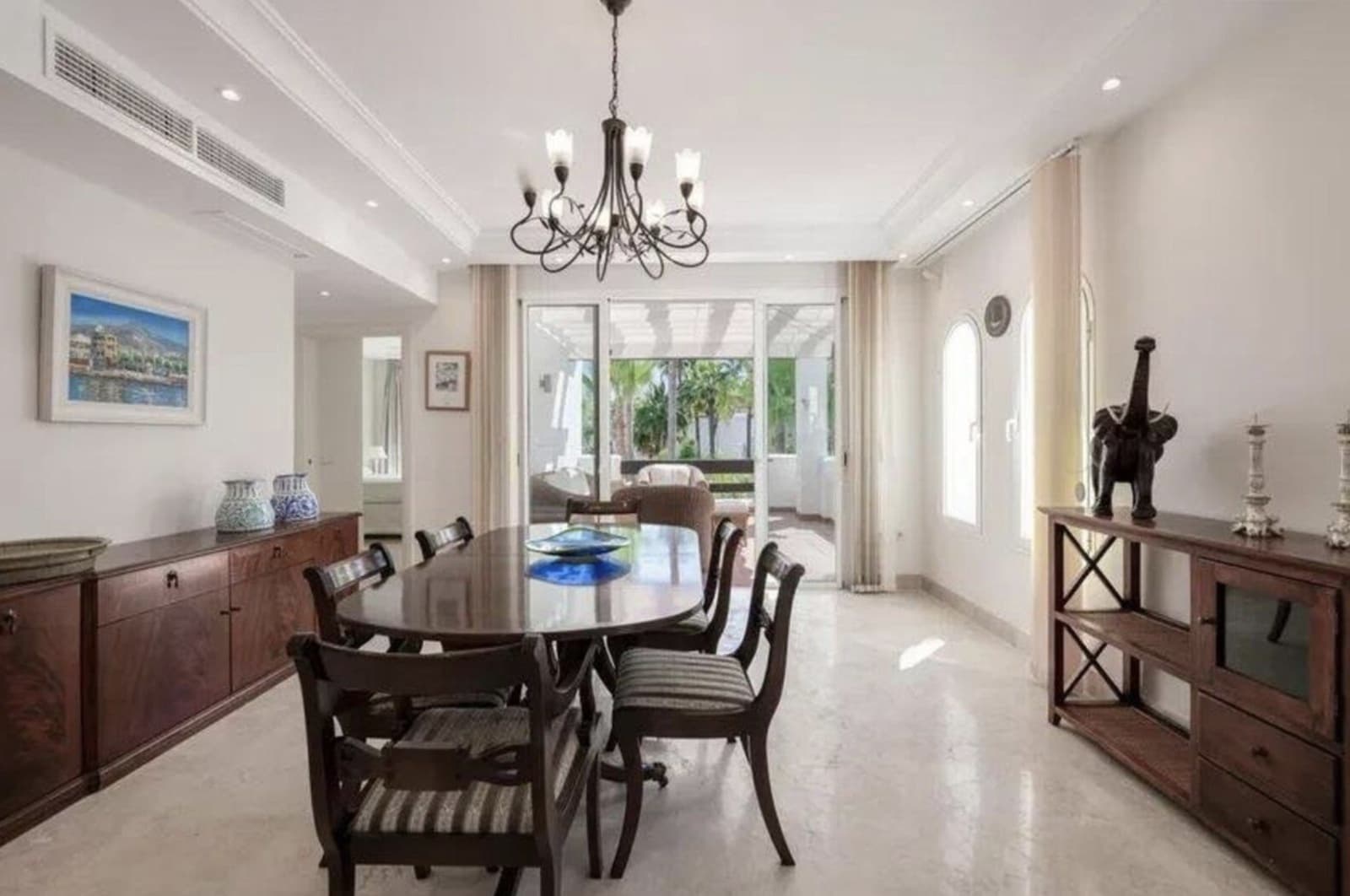 3 Zimmer Penthouse zu verkaufen in Puerto Banus mit Pool Garage - 1.600.000 € (Ref: 8926273)