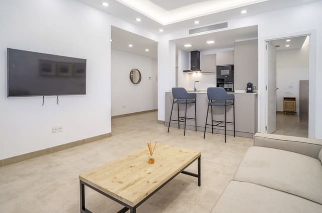 2 Zimmer Apartment zu verkaufen in Puerto Banus, Marbella mit Pool Garage - 740.000 € (Ref: 8929947)