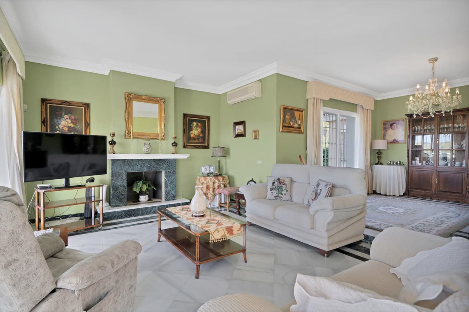 6 slaapkamer Villa te koop in San Pedro de Alcantara met zwembad garage - € 1.600.000 (Ref: 8929949)