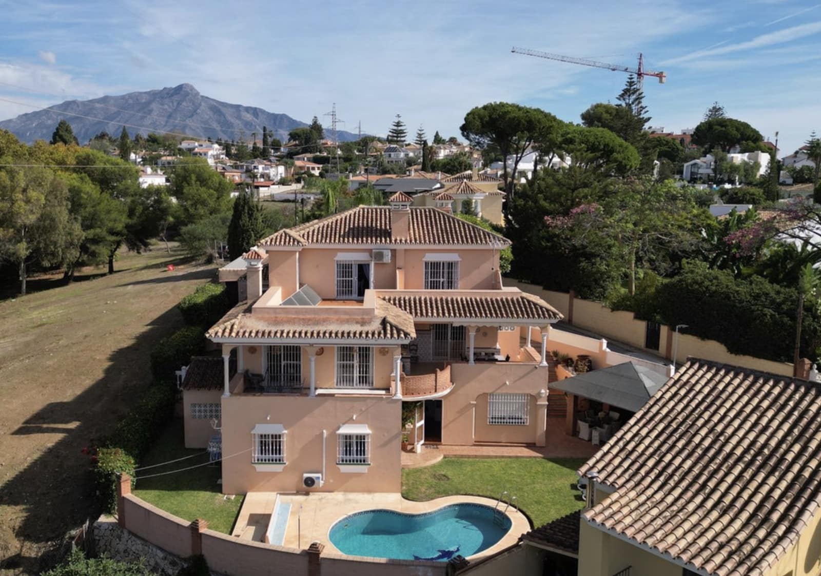6 slaapkamer Villa te koop in San Pedro de Alcantara met zwembad garage - € 1.600.000 (Ref: 8929949)