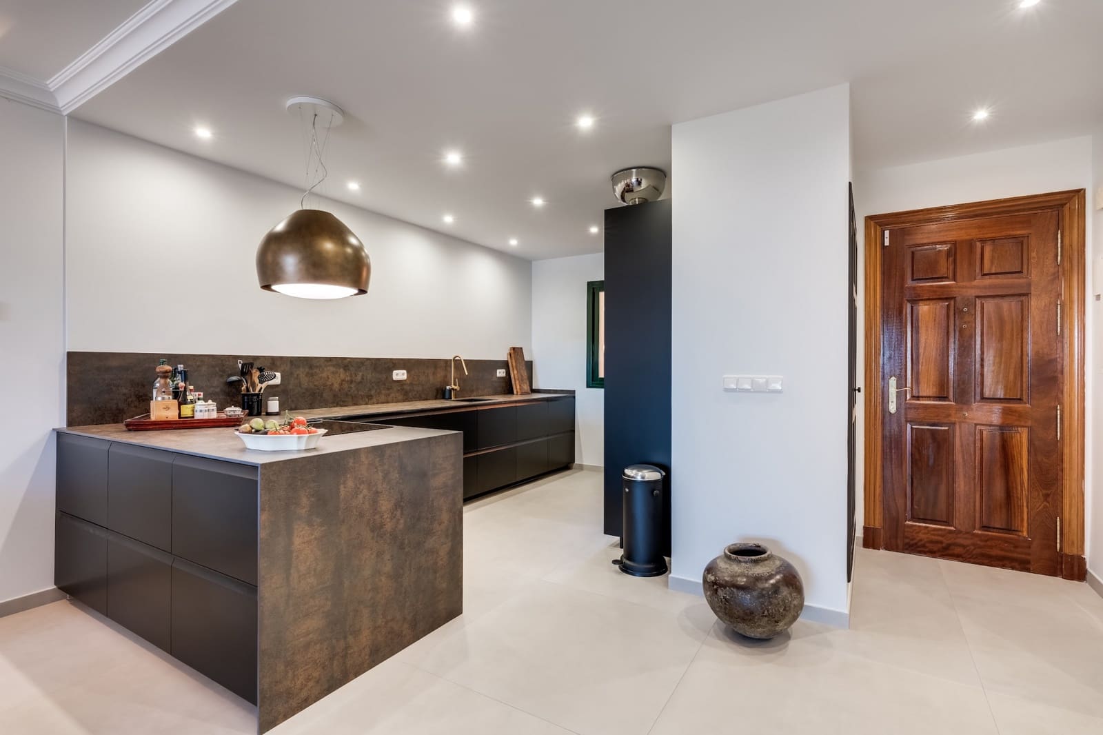 3 sypialnia Apartament na sprzedaż w Benahavis z basenem garażem - 849 000 € (Ref: 8929950)