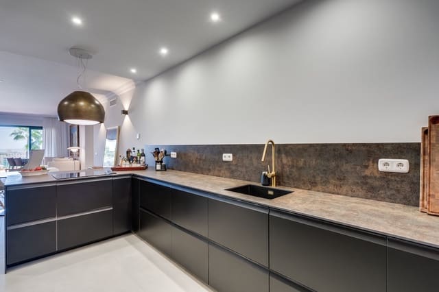 3 sypialnia Apartament na sprzedaż w Benahavís z basenem garażem - 849 000 € (Ref: 8929950)