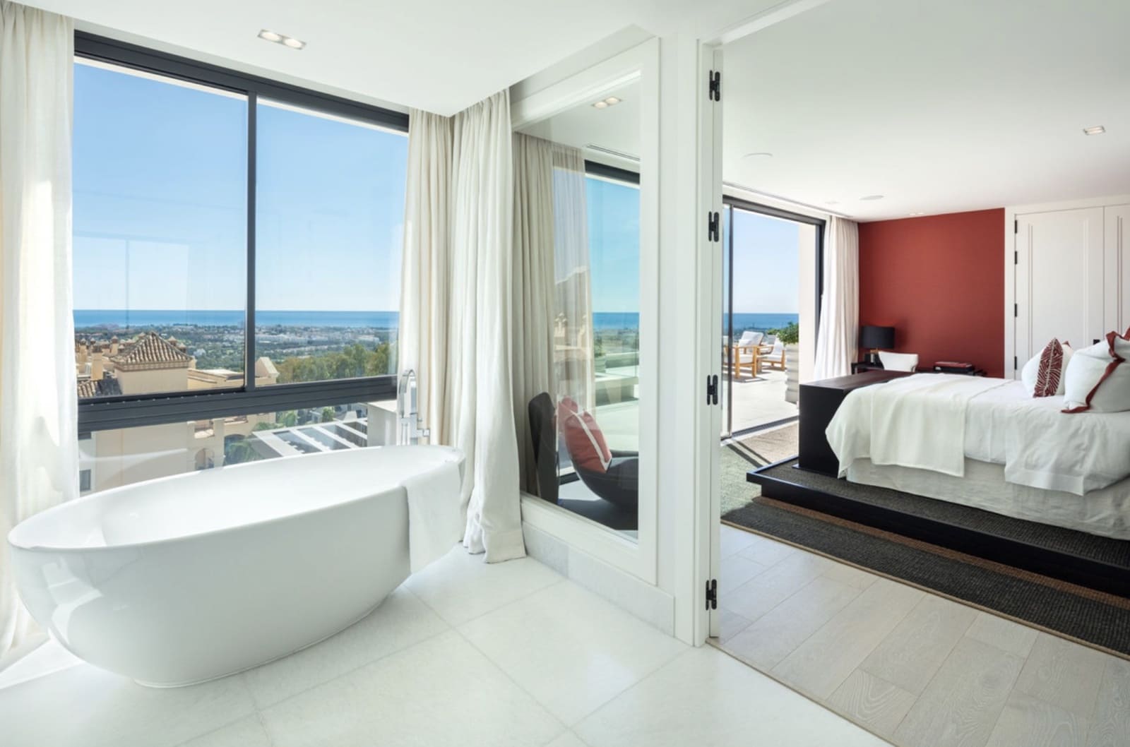 6 slaapkamer Villa te koop in La Quinta met zwembad garage - € 9.749.000 (Ref: 8935144)