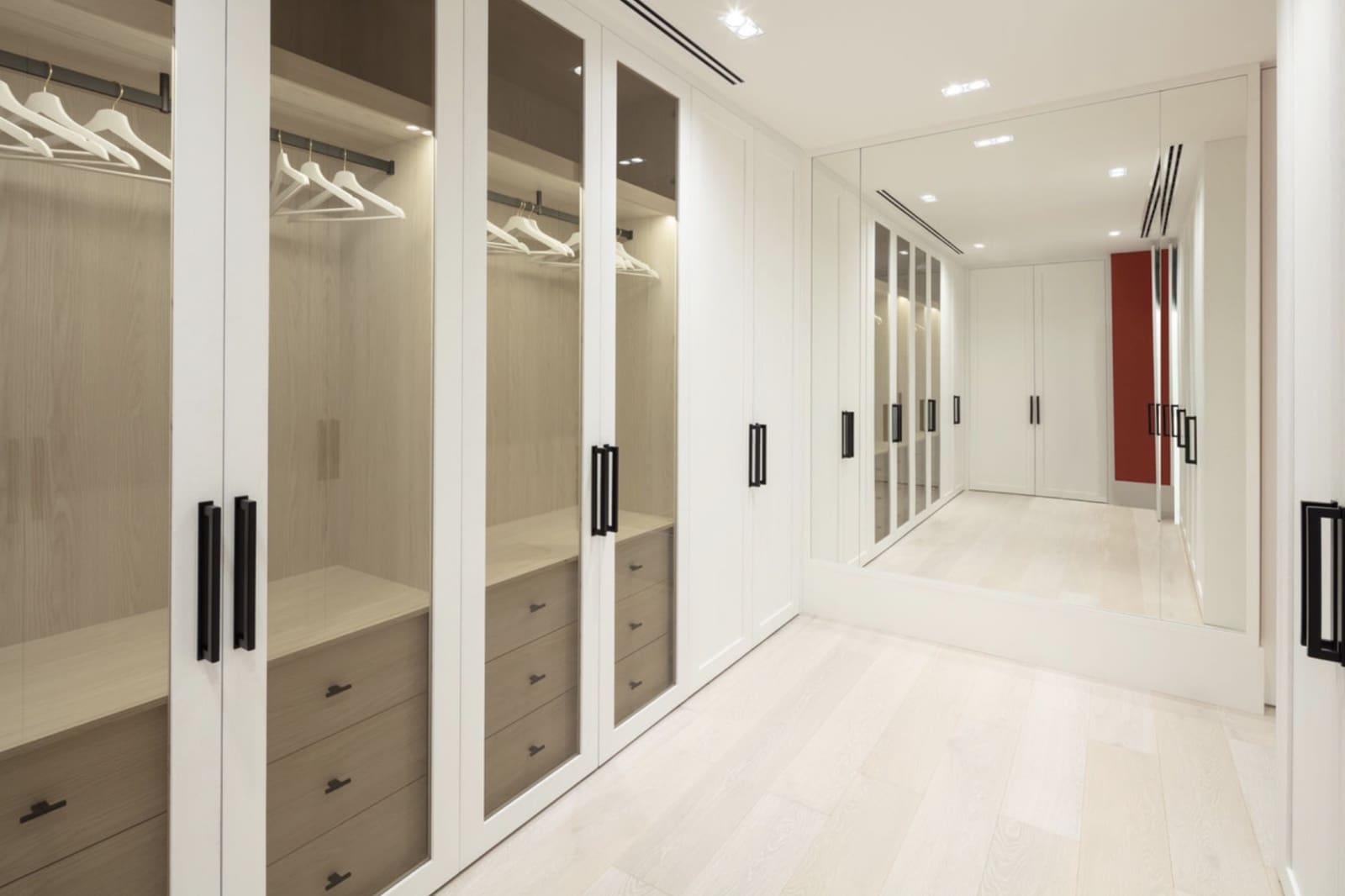 6 slaapkamer Villa te koop in La Quinta met zwembad garage - € 9.749.000 (Ref: 8935144)