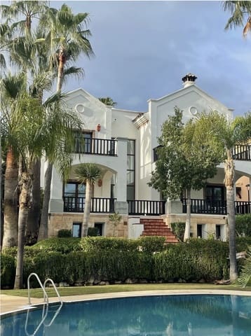 6 soveværelse Villa til salg i Marbella med swimmingpool garage - € 2.420.000 (Ref: 8935146)