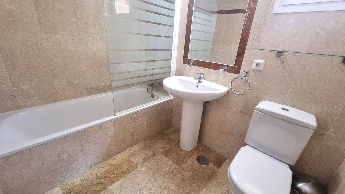 3 sovrum Hus till salu i Nueva Andalucia med pool garage - 590 000 € (Ref: 8940404)