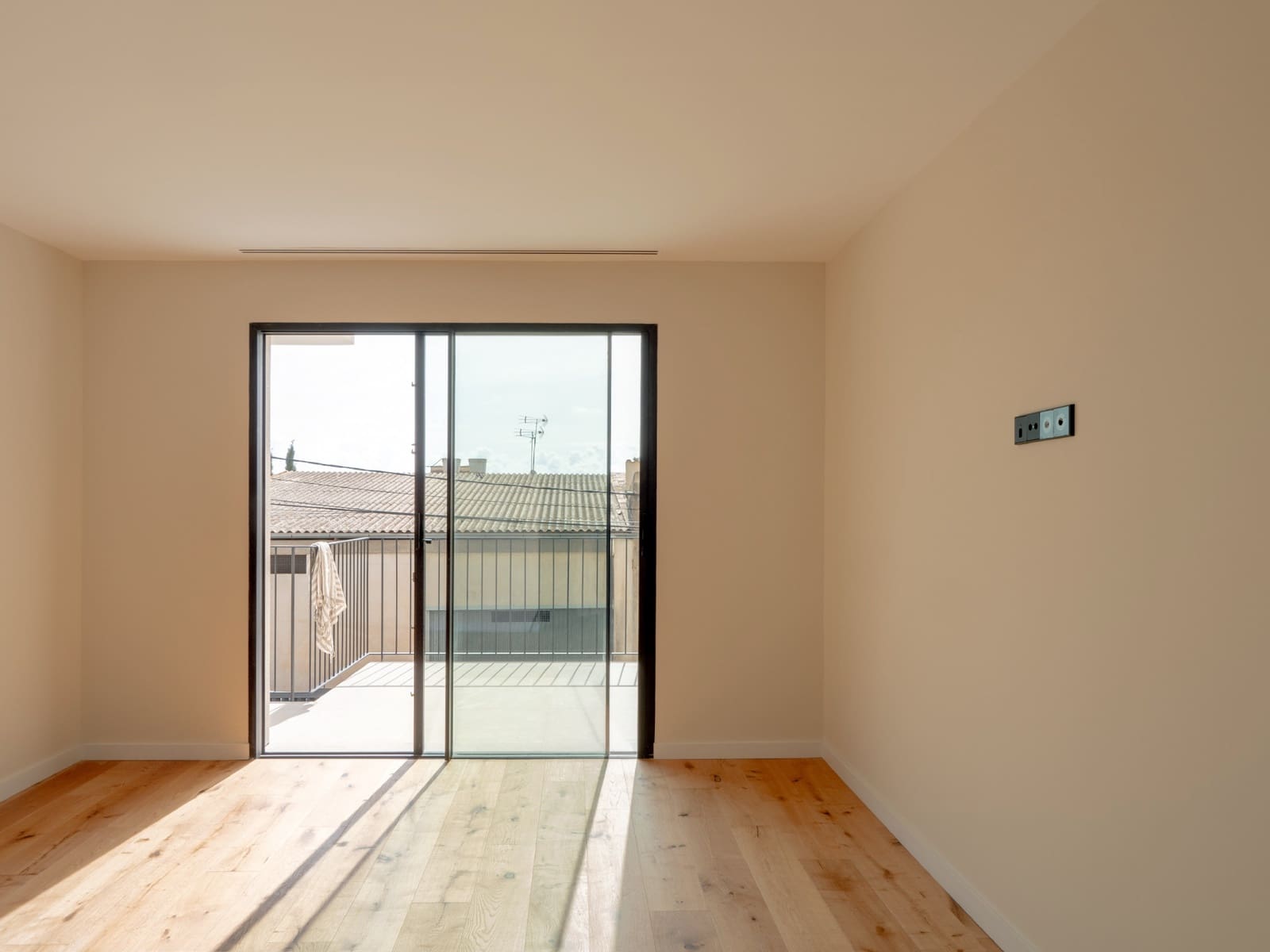 3 sypialnia Willa na sprzedaż w Genova z basenem garażem - 1 950 000 € (Ref: 8940406)