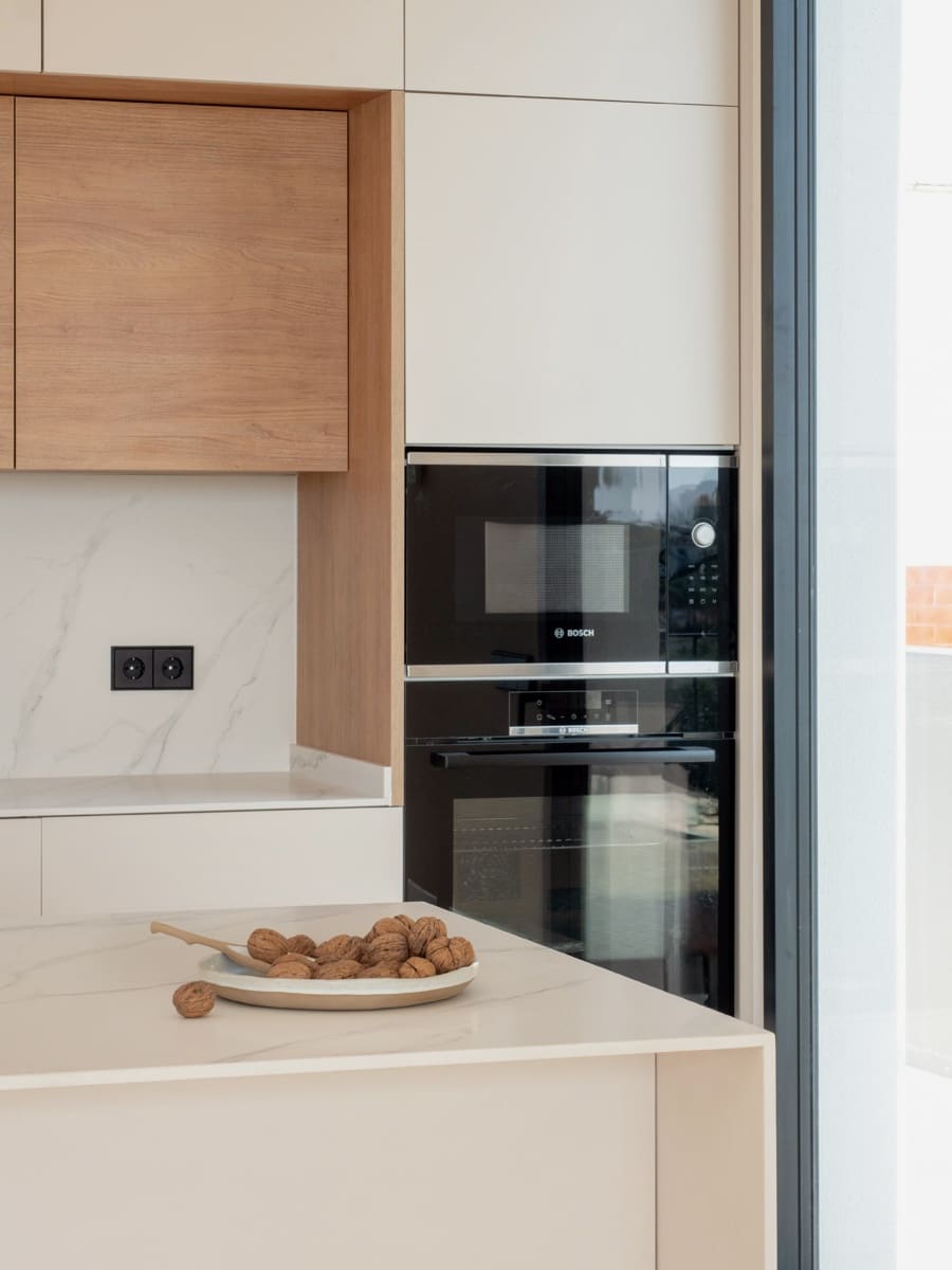 3 sypialnia Willa na sprzedaż w Genova z basenem garażem - 1 950 000 € (Ref: 8940406)