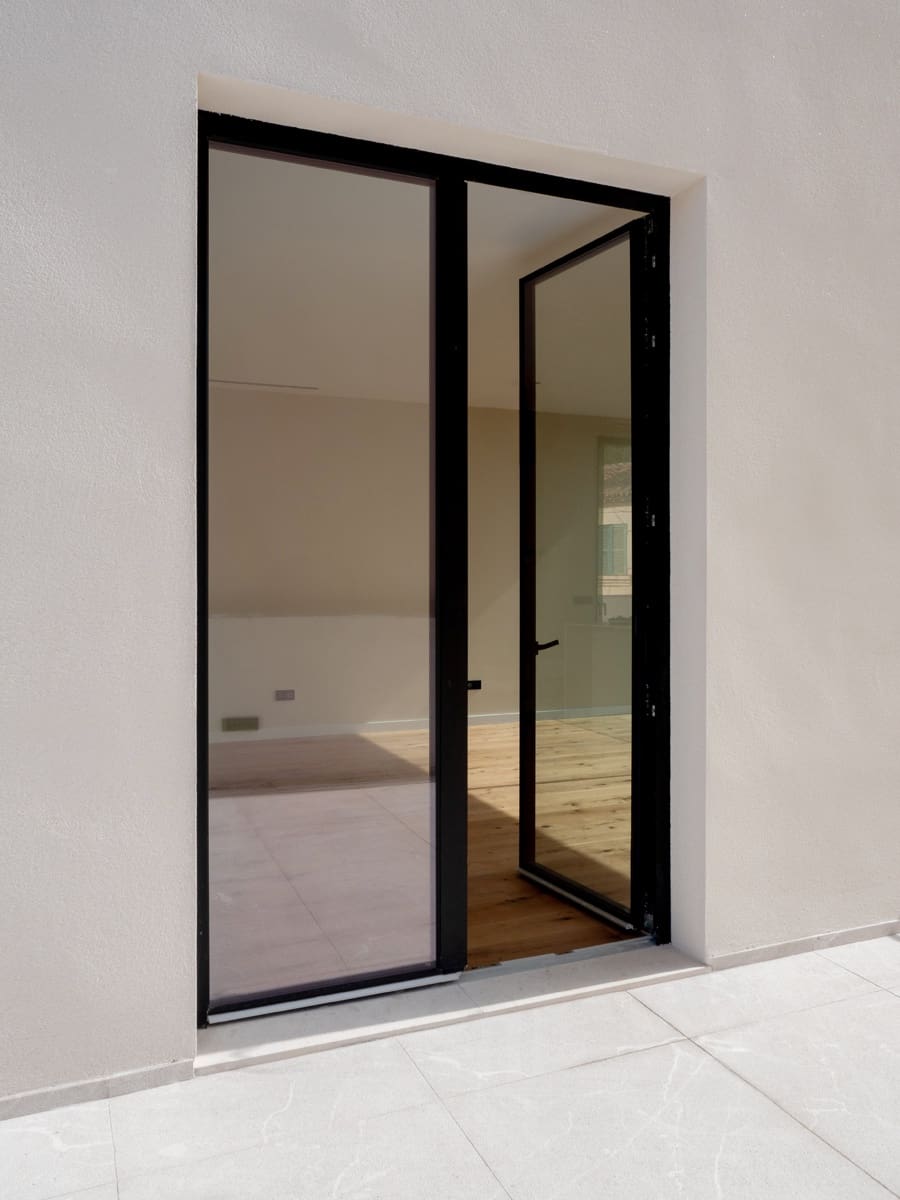 3 sypialnia Willa na sprzedaż w Genova z basenem garażem - 1 950 000 € (Ref: 8940406)