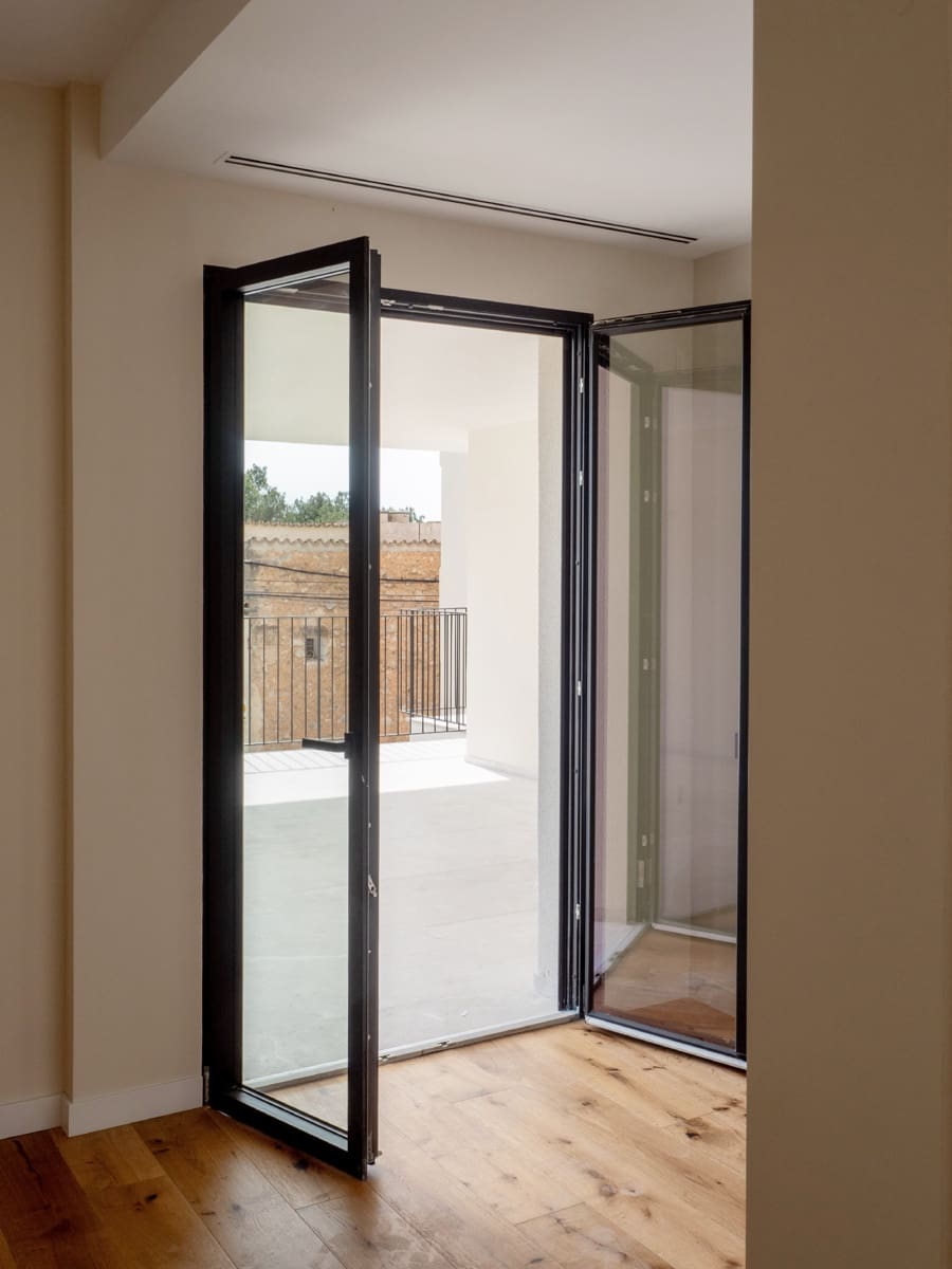 3 sypialnia Willa na sprzedaż w Genova z basenem garażem - 1 950 000 € (Ref: 8940406)