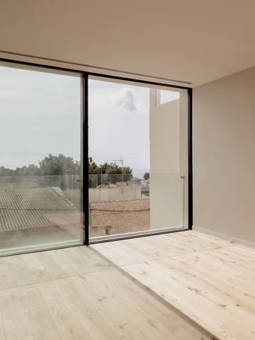 3 soverom Villa til salgs i Genova, Palma de Mallorca med svømmebasseng garasje - € 1 800 000 (Ref: 8940406)