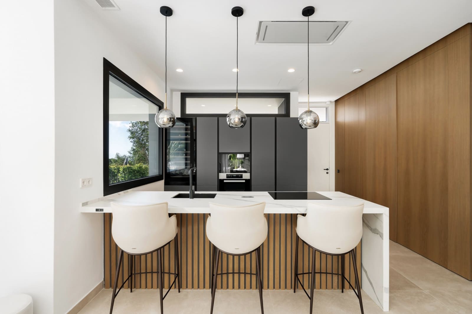 4 slaapkamer Villa te koop in Marbella met zwembad garage - € 3.500.000 (Ref: 8946788)