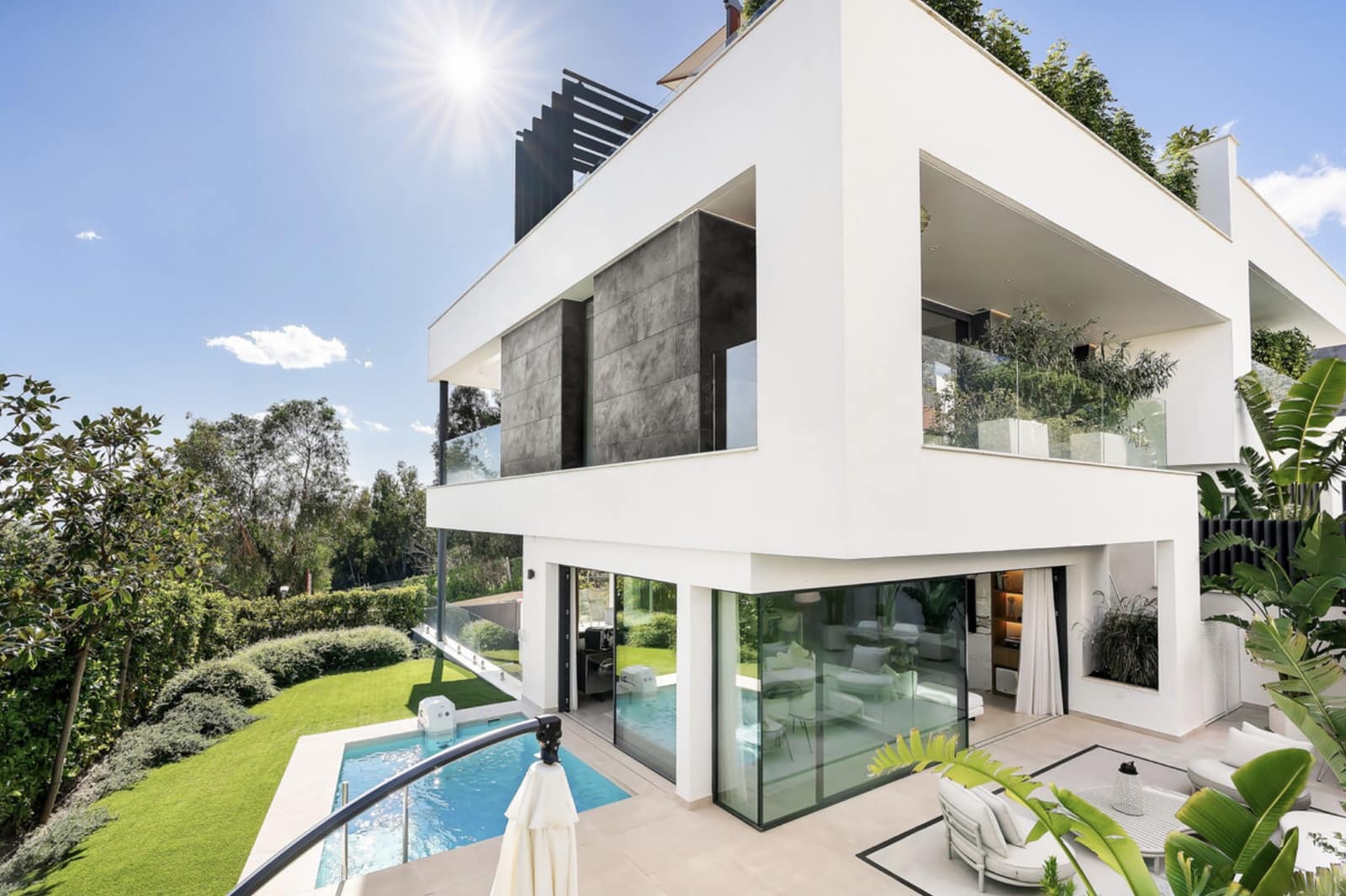 4 slaapkamer Villa te koop in Marbella met zwembad garage - € 3.500.000 (Ref: 8946788)