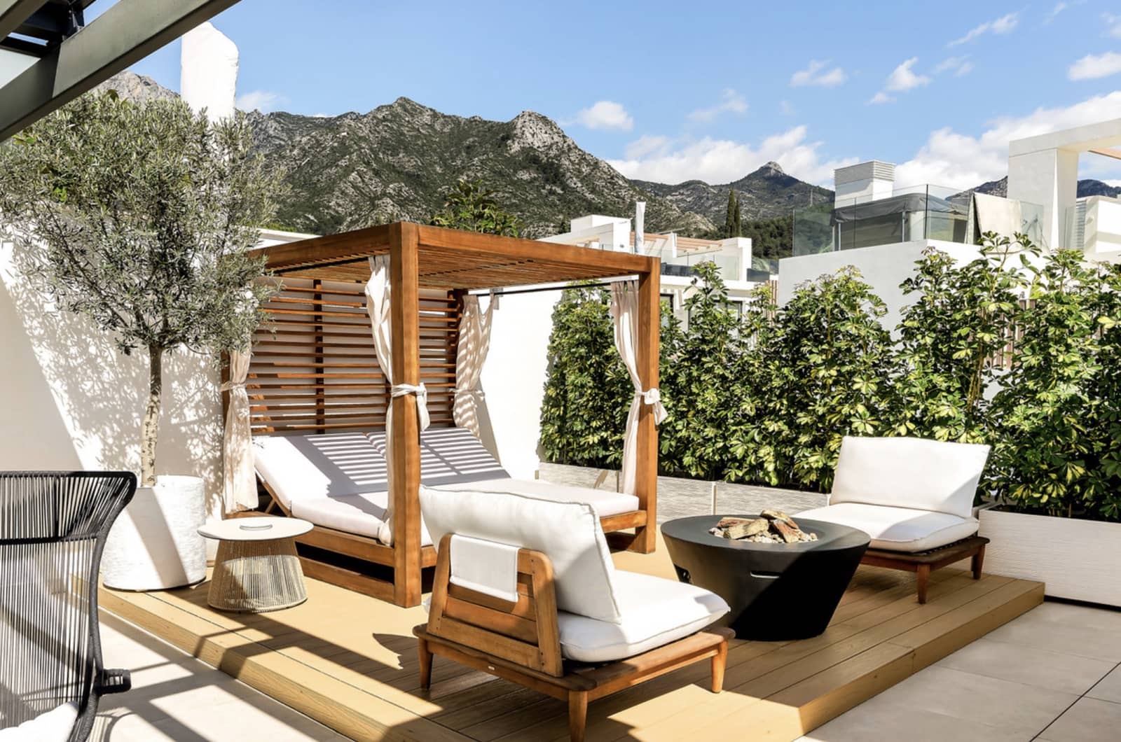 4 soveværelse Villa til salg i Marbella med swimmingpool garage - € 3.500.000 (Ref: 8946788)