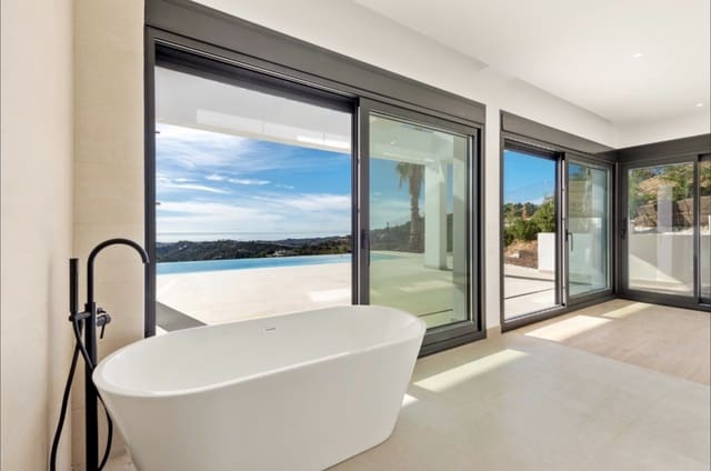 5 sypialnia Willa na sprzedaż w Benahavís z basenem - 1 750 000 € (Ref: 8946796)