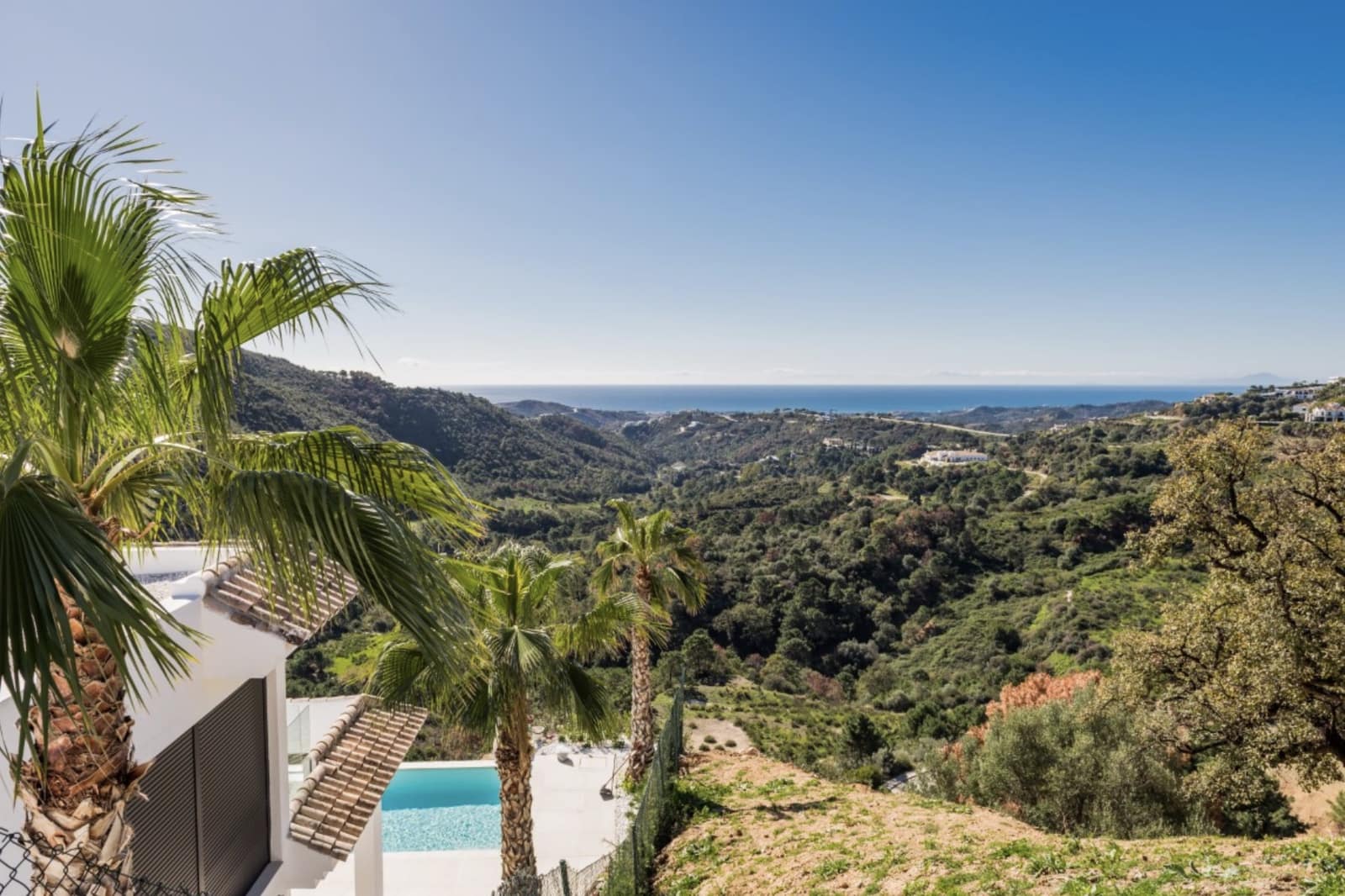 5 sypialnia Willa na sprzedaż w Benahavis z basenem - 1 750 000 € (Ref: 8946796)