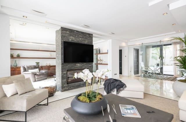 5 slaapkamer Villa te koop in Nueva Andalucia, Marbella met zwembad garage - € 4.500.000 (Ref: 8950670)