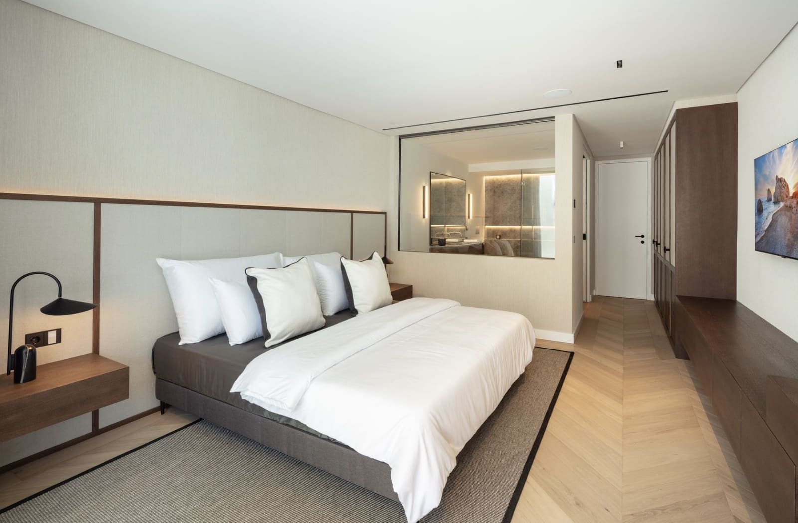 Apartamento de 3 habitaciones en Marbella en venta con piscina garaje - 4.695.000 € (Ref: 8951835)