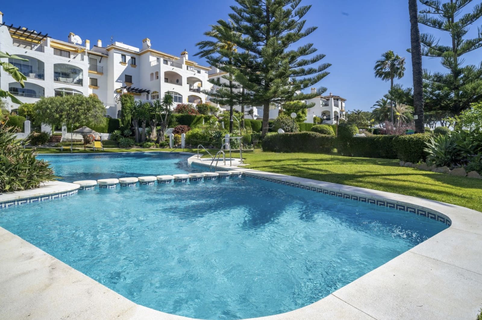 3 quarto Apartamento para venda em Nueva Andalucia - 995 000 € (Ref: 8954428)