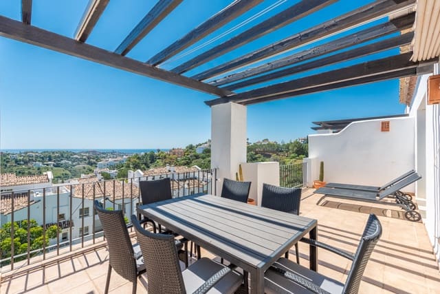 2 soverom Penthouse til salgs i La Quinta, Benahavís med svømmebasseng garasje - € 639 000 (Ref: 8954430)