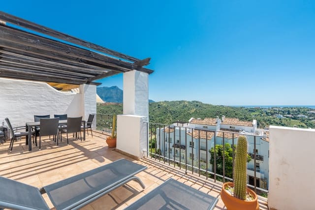 2 soverom Penthouse til salgs i La Quinta, Benahavís med svømmebasseng garasje - € 639 000 (Ref: 8954430)