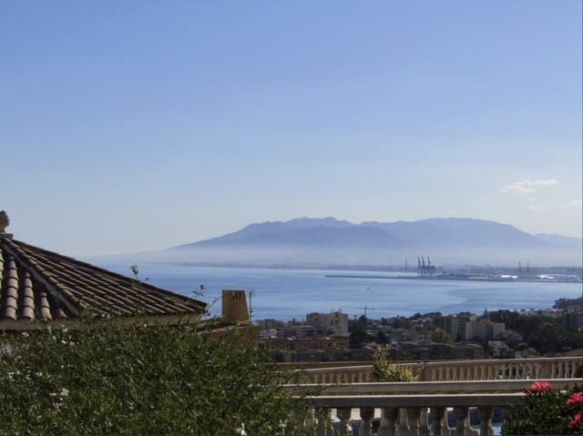 6 camera da letto Villa in vendita in Miraflores del Palo, Malaga città con piscina garage - 3.150.000 € (Rif: 8954435)