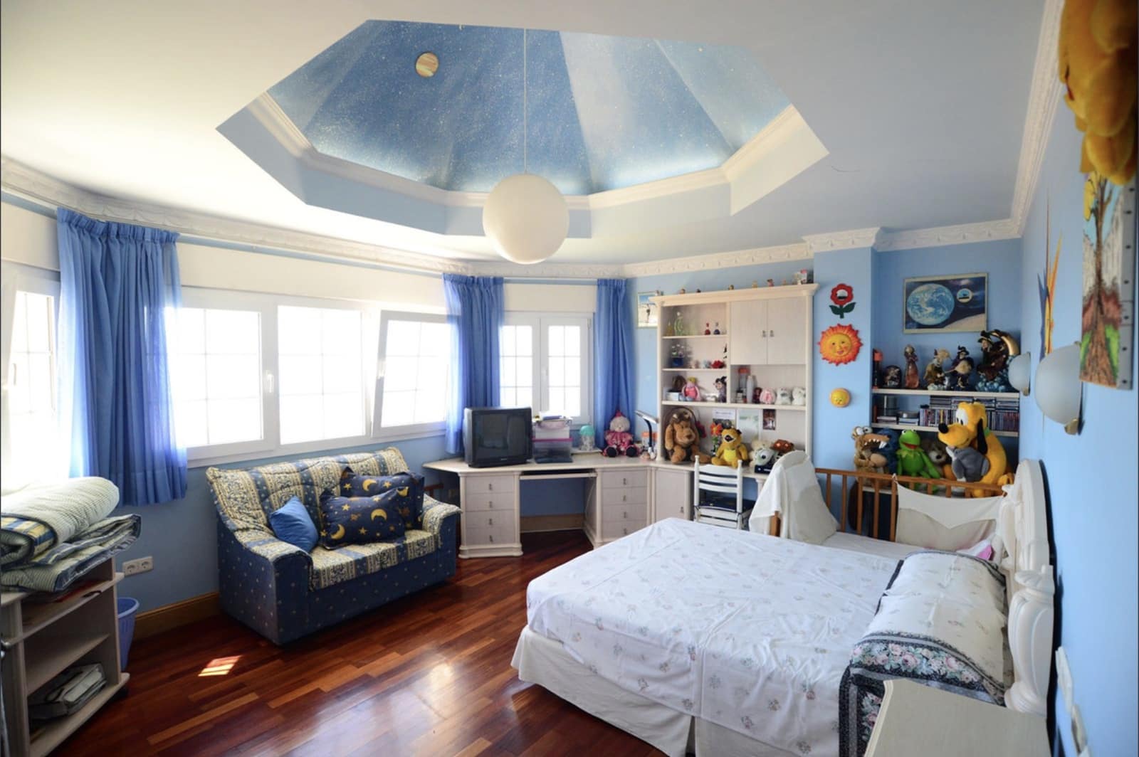 6 soveværelse Villa til salg i Malaga by med swimmingpool garage - € 3.150.000 (Ref: 8954435)