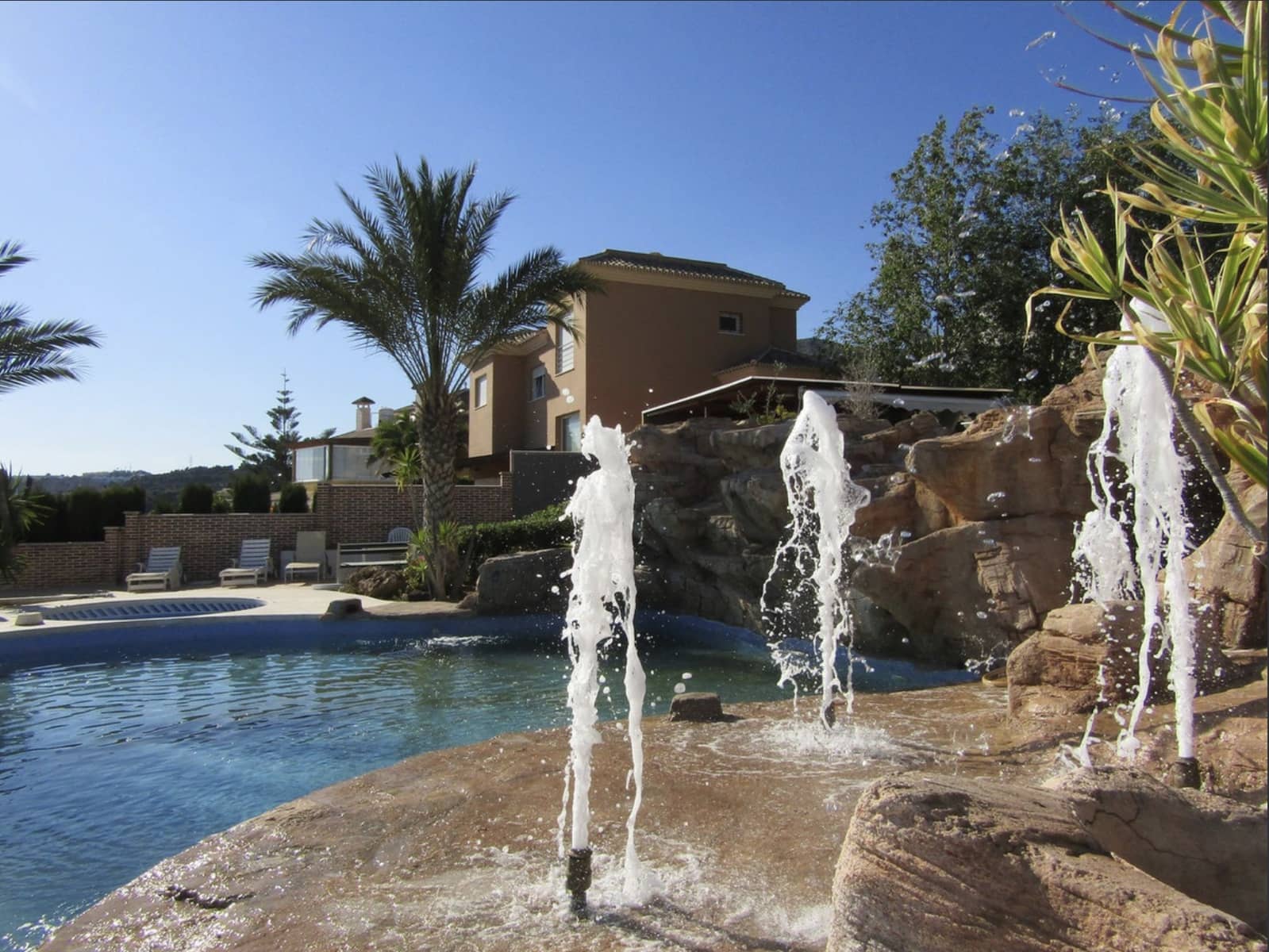 6 soveværelse Villa til salg i Malaga by med swimmingpool garage - € 3.150.000 (Ref: 8954435)