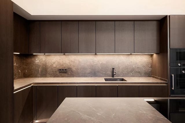 5 soverom Villa til salgs i Golden Mile, Marbella med svømmebasseng garasje - € 10 950 000 (Ref: 8957057)