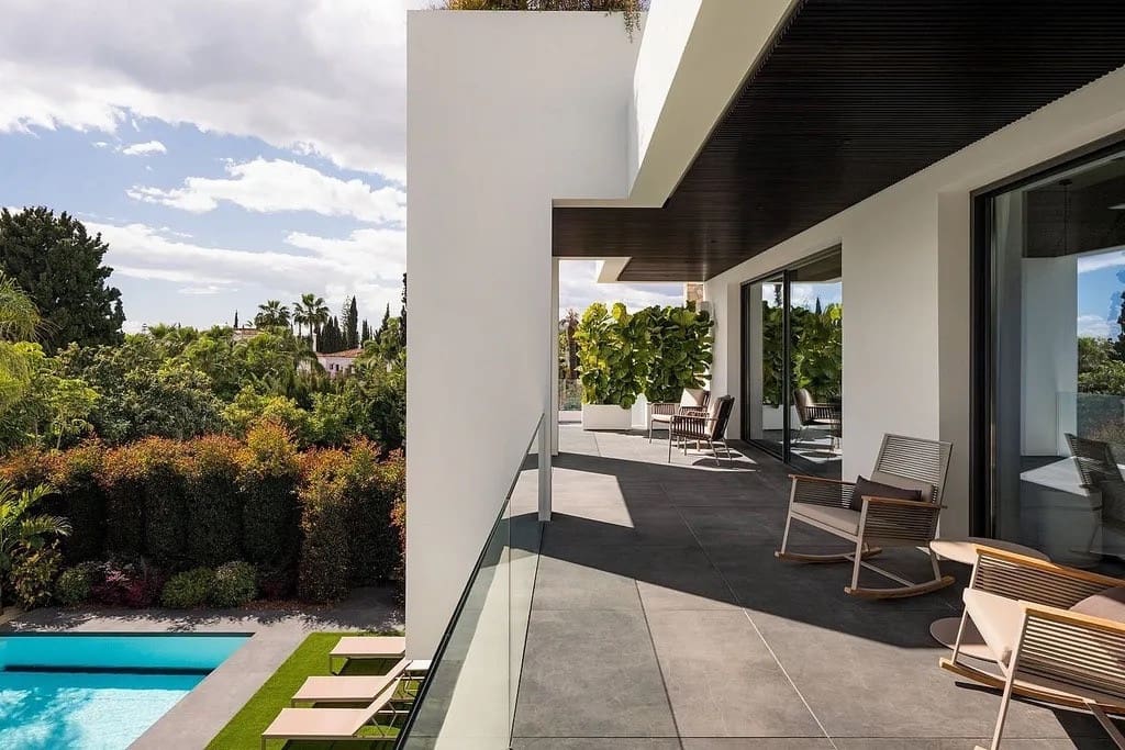 5 slaapkamer Villa te koop in Golden Mile met zwembad garage - € 10.950.000 (Ref: 8957057)