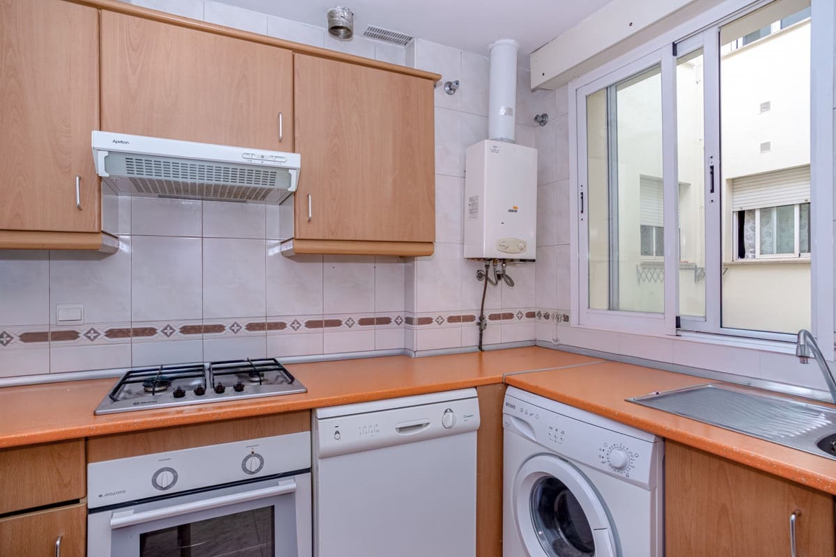 2 sovrum Lägenhet till salu i Nueva Andalucia med pool garage - 360 000 € (Ref: 8957058)