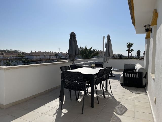 2 sypialnia Penthouse na sprzedaż w Nueva Andalucia, Marbella z basenem garażem - 590 000 € (Ref: 8961566)
