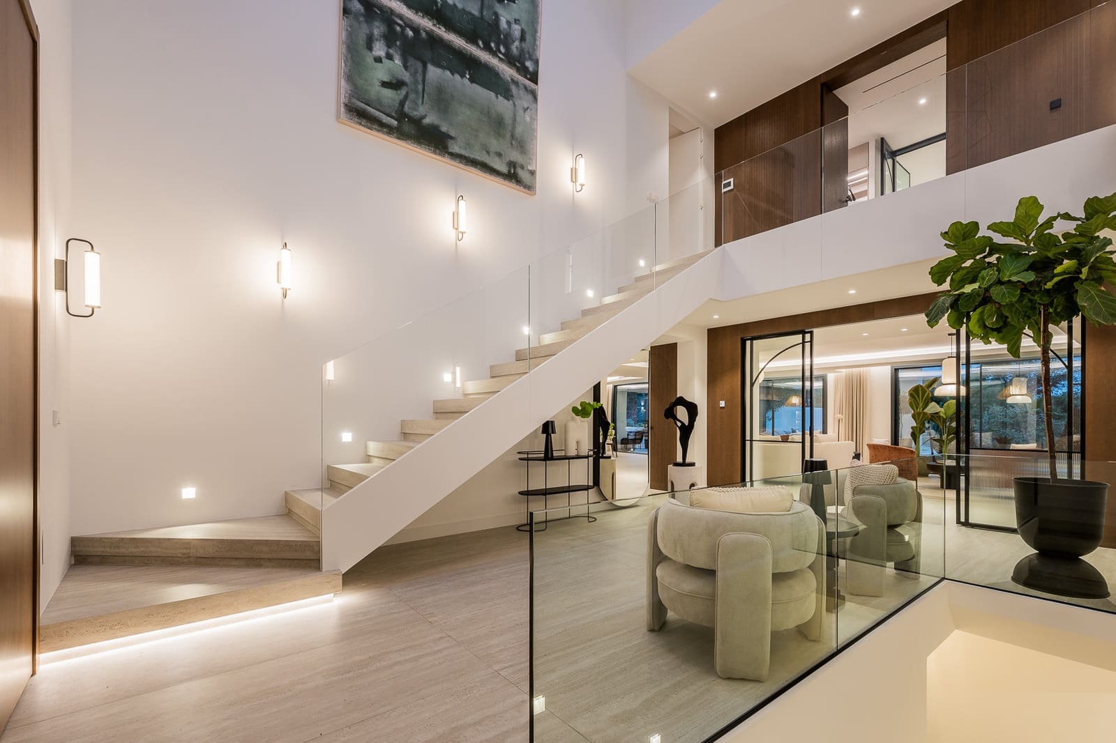 6 bedroom Villa for sale in Marbella with pool garage - € 3,975,000 (Ref: 8968240)