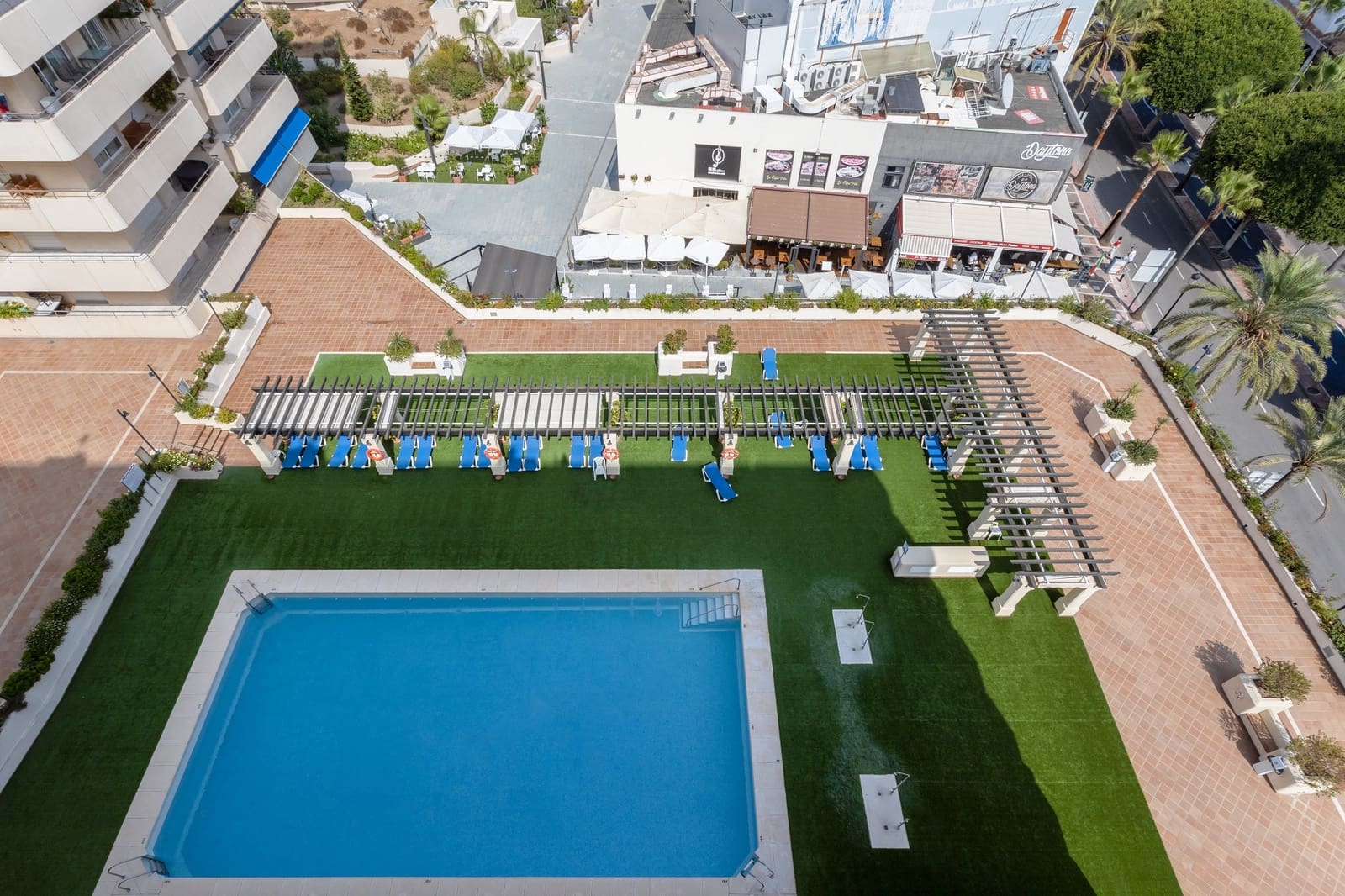 3 soveværelse Penthouse til salg i Puerto Banus med swimmingpool garage - € 2.300.000 (Ref: 8970329)