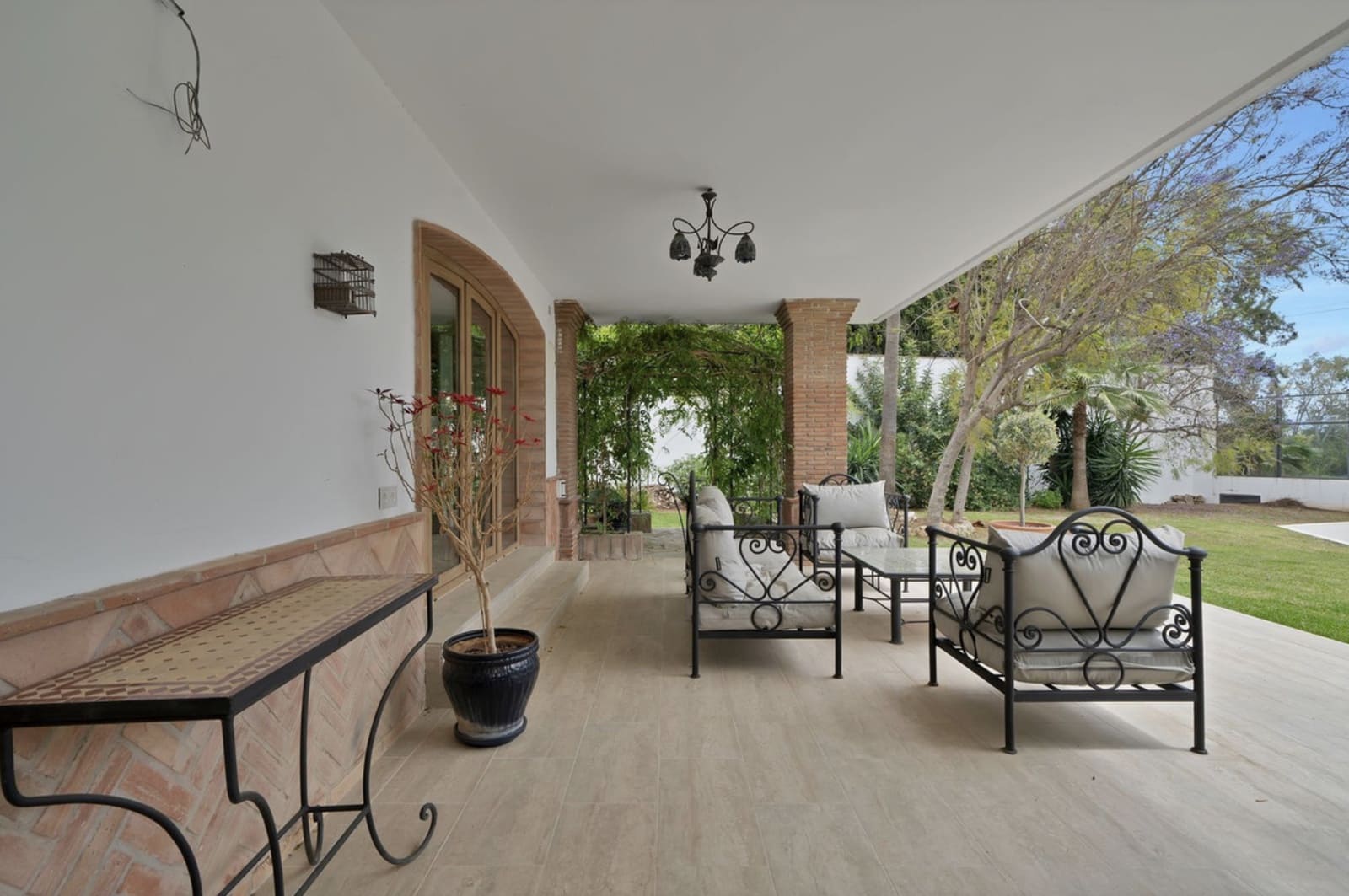 5 sypialnia Willa na sprzedaż w Marbella z basenem garażem - 2 450 000 € (Ref: 8976109)