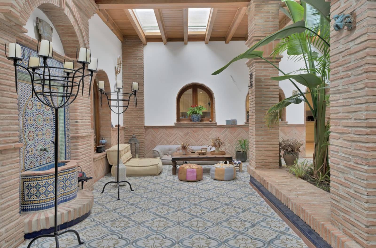 5 sypialnia Willa na sprzedaż w Marbella z basenem garażem - 2 450 000 € (Ref: 8976109)